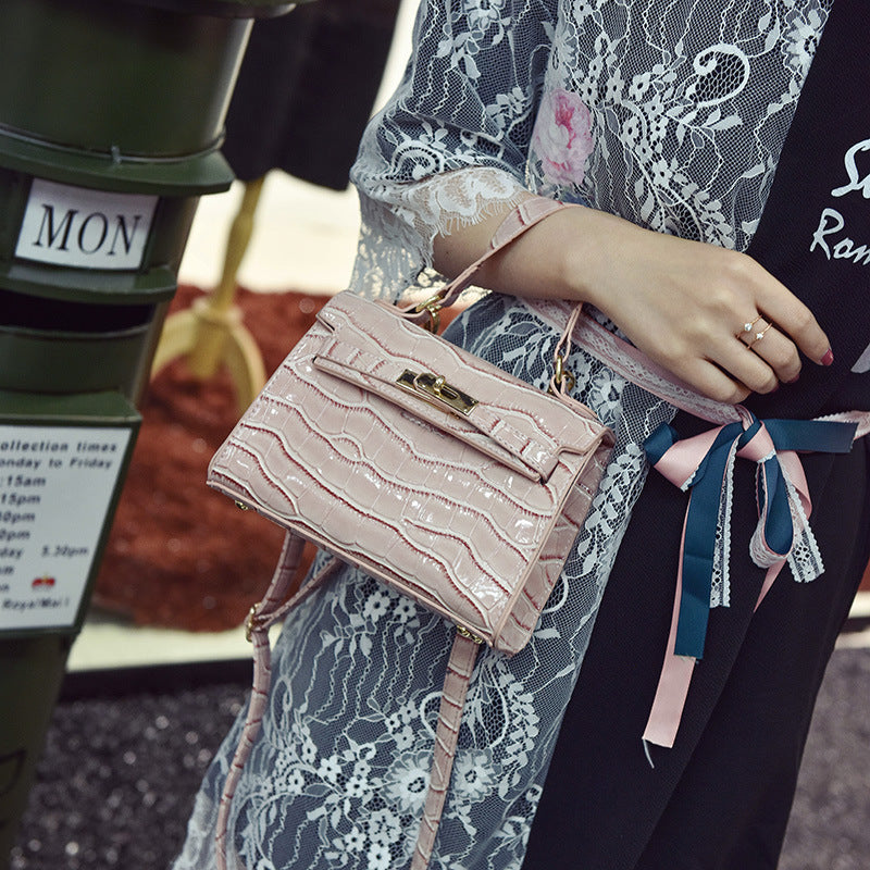 Lady's bag with one shoulder and cross-body handbag