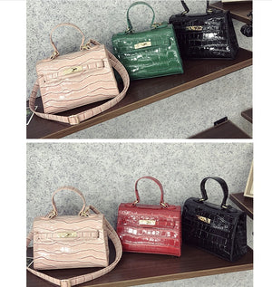 Lady's bag with one shoulder and cross-body handbag